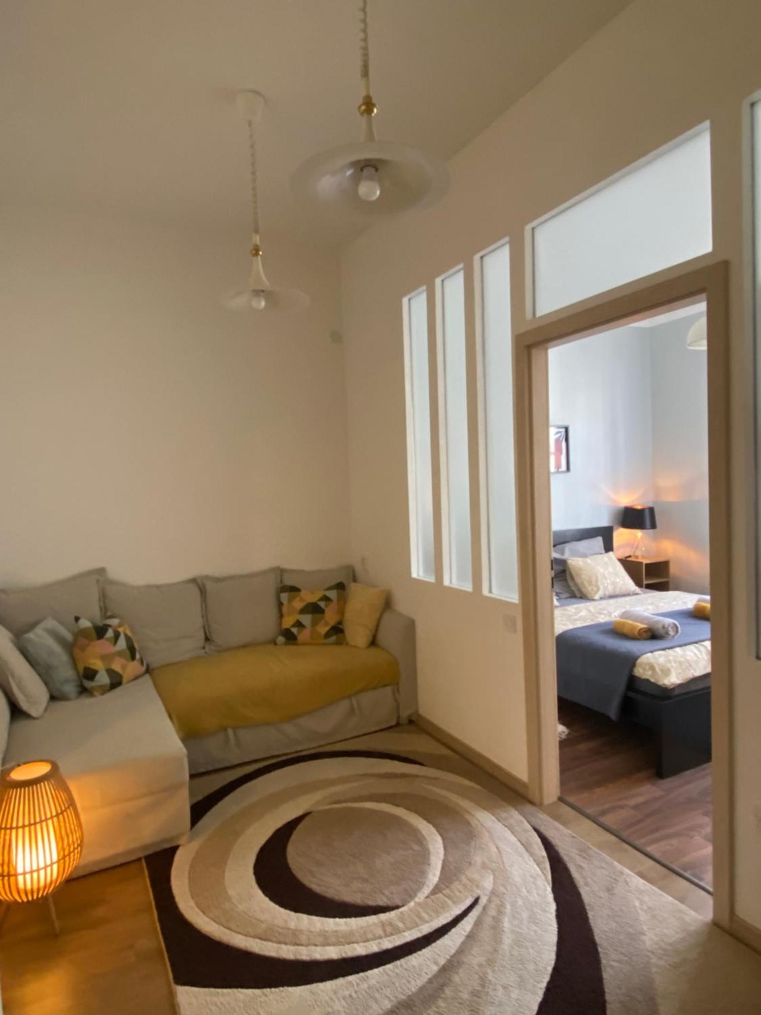 Larix Apartman Budapest Esterno foto
