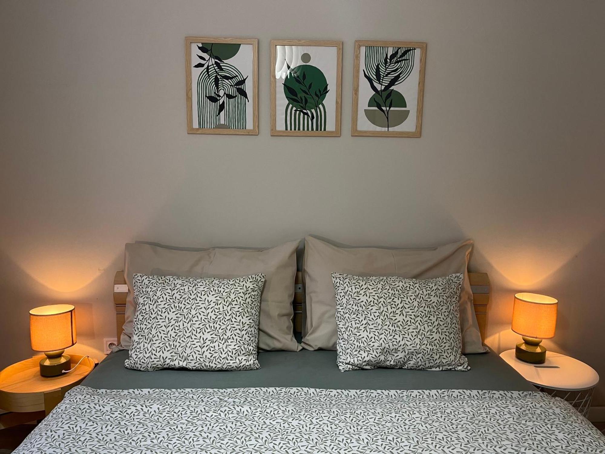 Larix Apartman Budapest Esterno foto